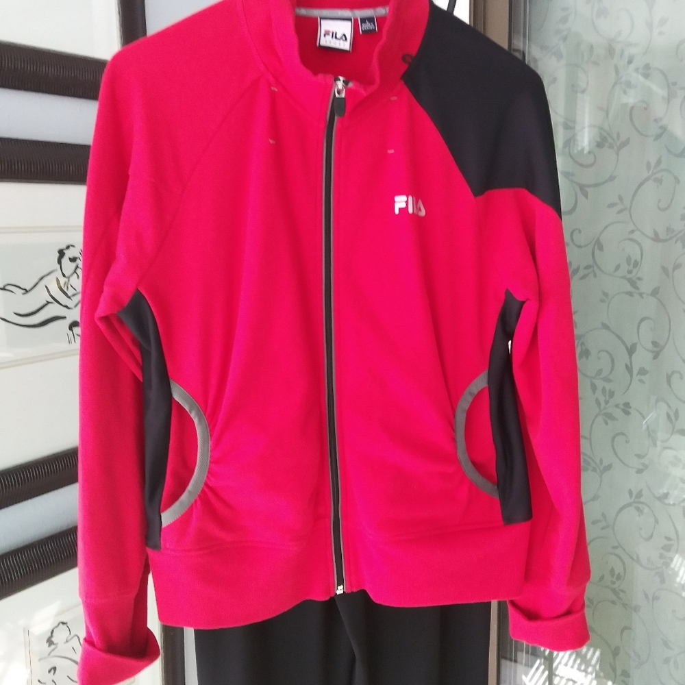 FINAL SALE! Large FILA sweat jacket